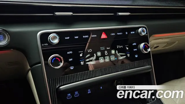 Genesis GV80 — Фото автомобиля 16