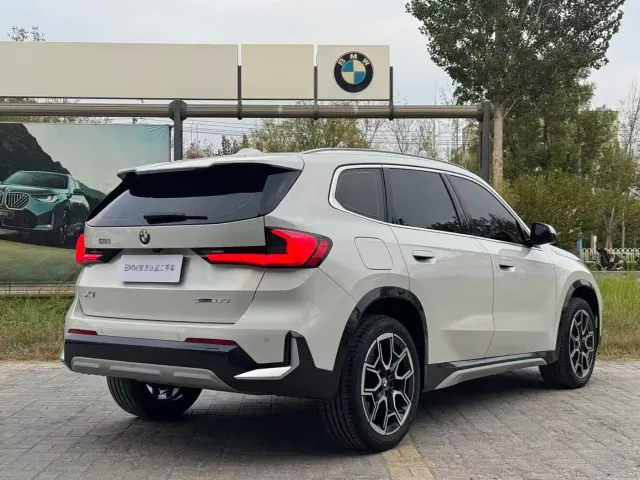 BMW X1 — Фото автомобиля 4