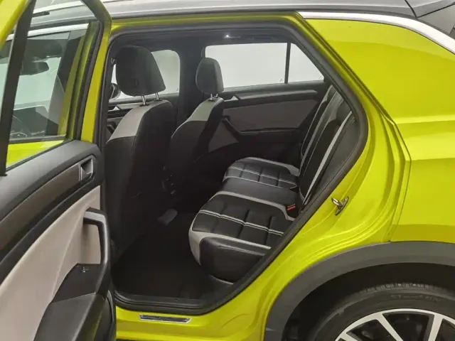 Volkswagen T-Roc — Фото автомобиля 15