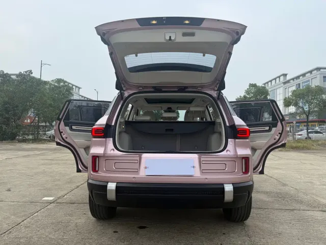 Geely ICON — Фото автомобиля 21