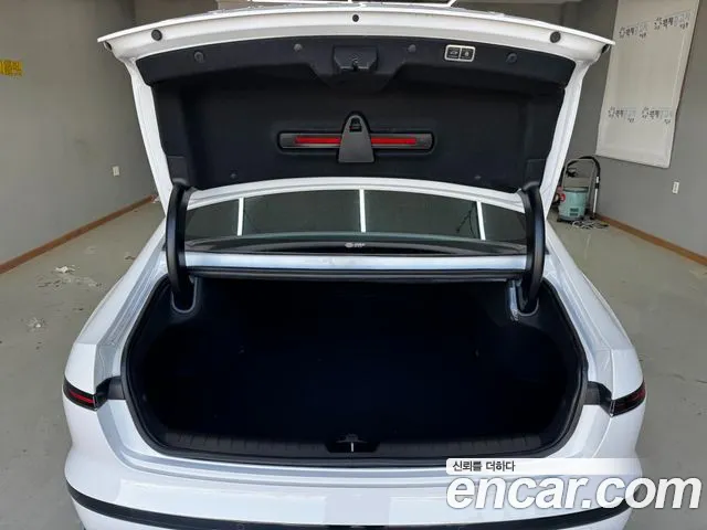 Hyundai Grandeur GN7 — Фото автомобиля 20