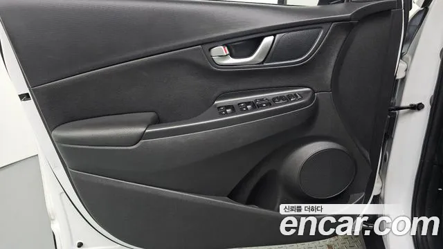 Hyundai Kona — Фото автомобиля 13