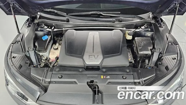 Kia EV6 — Фото автомобиля 9