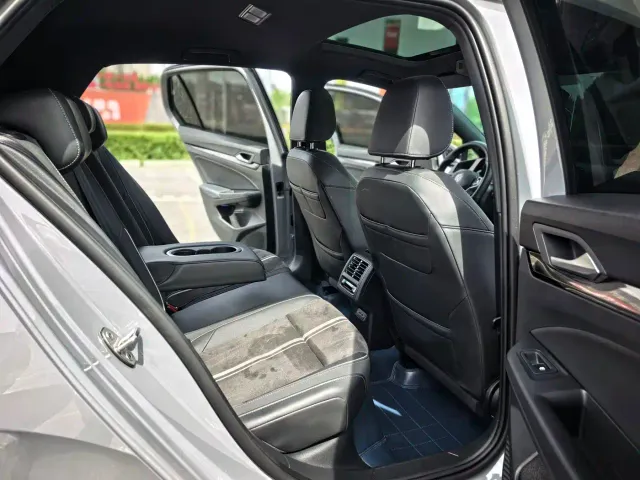 Volkswagen Golf 2023 Facelift 280TSI DSG R-Line Lite — Фото автомобиля 14