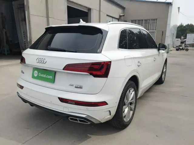 Audi Q5L — Фото автомобиля 6