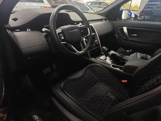 Land Rover Discovery Sport — Фото автомобиля 12