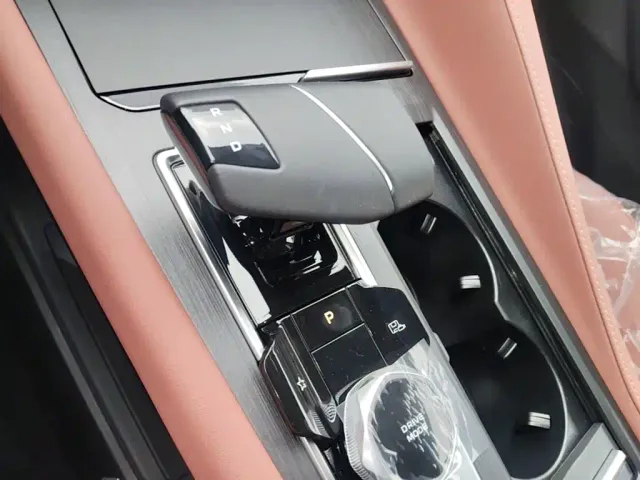 Changan CS75 Plus — Фото автомобиля 13