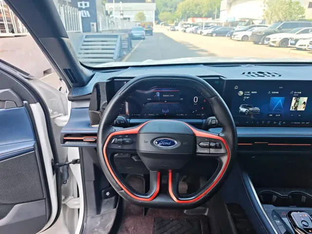 Ford Edge — Фото автомобиля 8