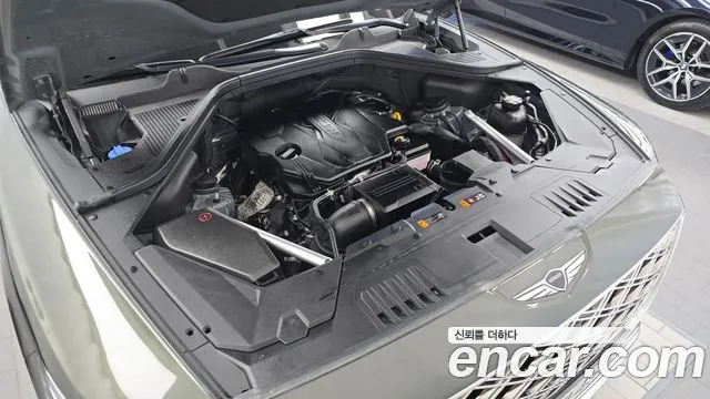 Genesis GV80 — Фото автомобиля 9