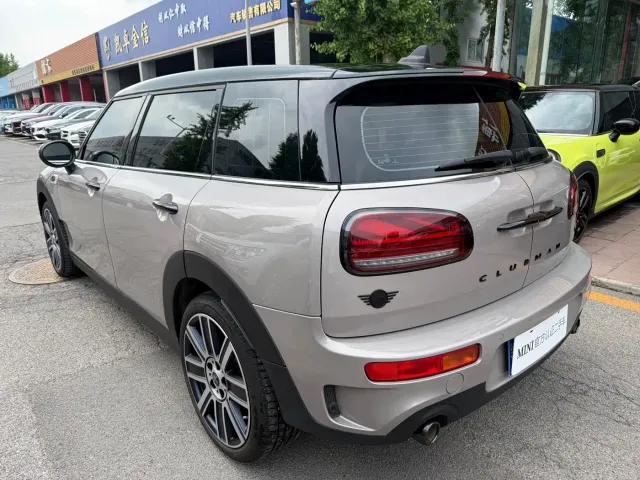 MINI Clubman — Фото автомобиля 4