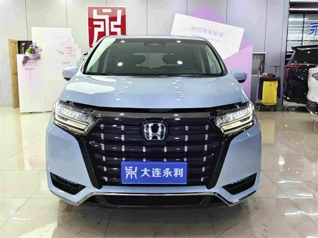 Honda Elysion — Фото автомобиля 2
