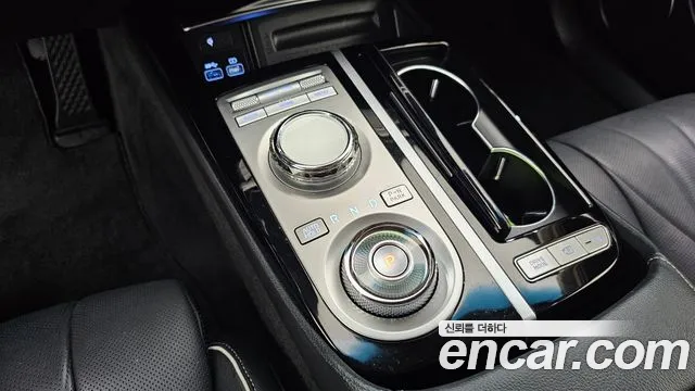 Genesis G80 RG3 — Фото автомобиля 9