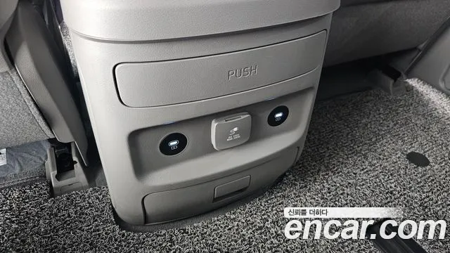 Hyundai Staria — Фото автомобиля 25