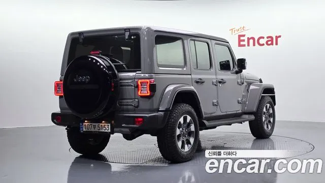 Jeep Wrangler Wrangler (JL) 2.0 Overland 4 двери — Фото автомобиля 2