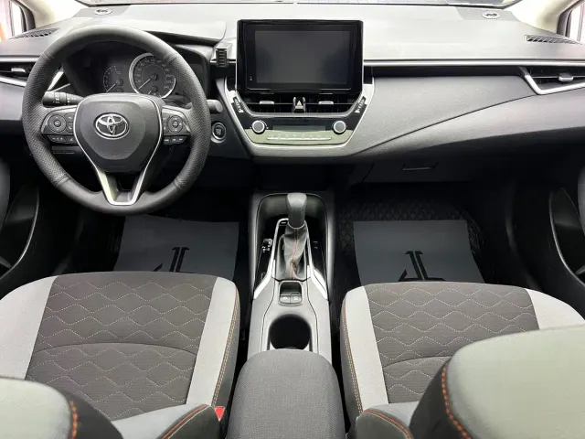 Toyota Corolla — Фото автомобиля 9