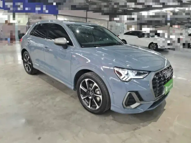 Audi Q3 — Фото автомобиля 3