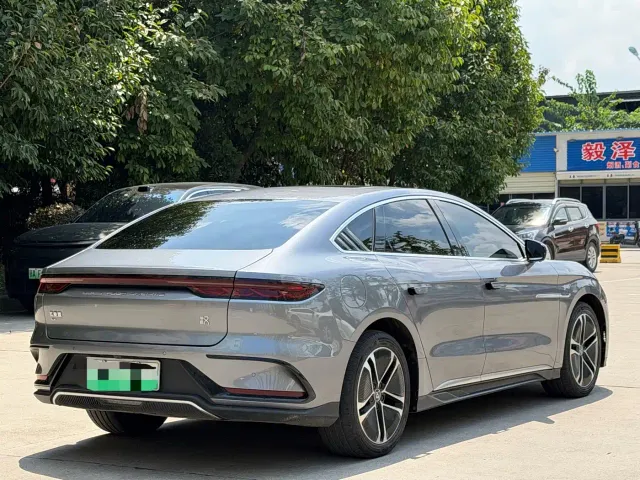 BYD Han — Фото автомобиля 13