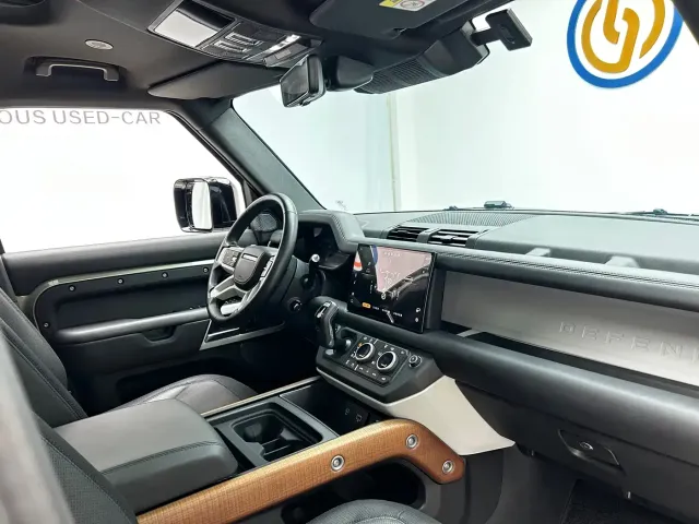 Land Rover Defender — Фото автомобиля 18
