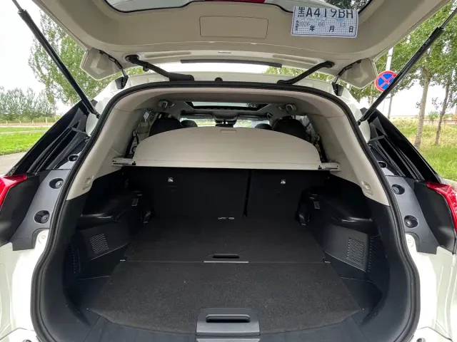Nissan X-Trail — Фото автомобиля 12