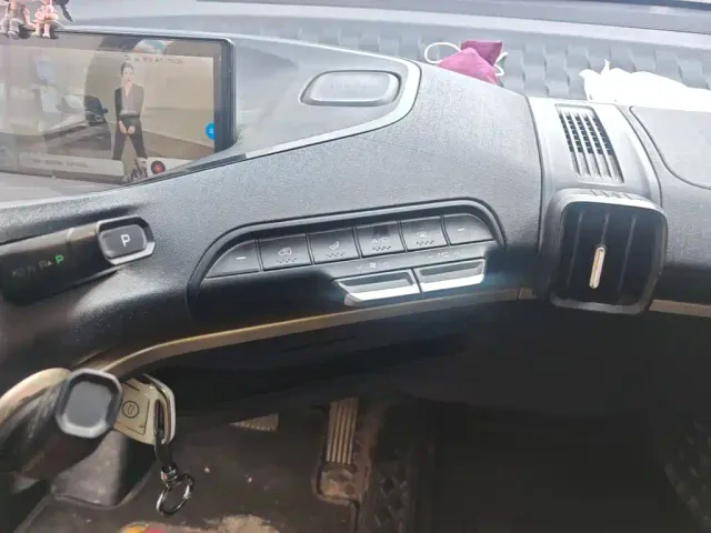 Baojun Baojun KiWi EV 2021 Designer NMC — Фото автомобиля 12