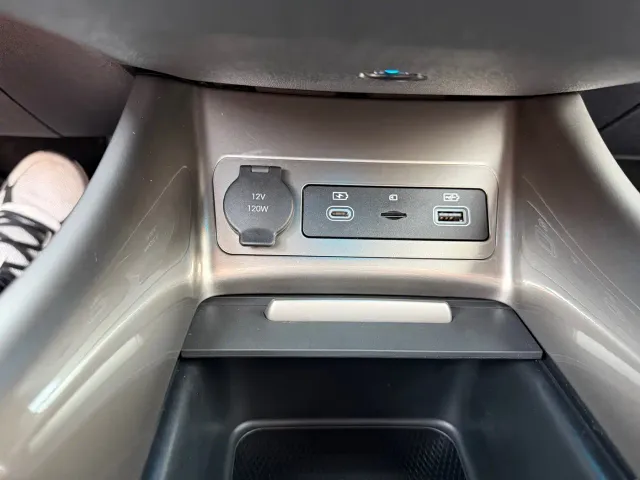 BYD Dolphin — Фото автомобиля 19