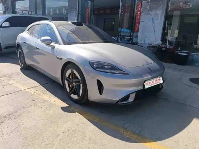 Shangjie Z7T — Фото автомобиля 2