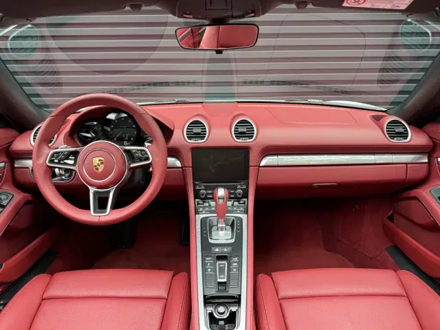 Porsche 718 — Фото автомобиля 5