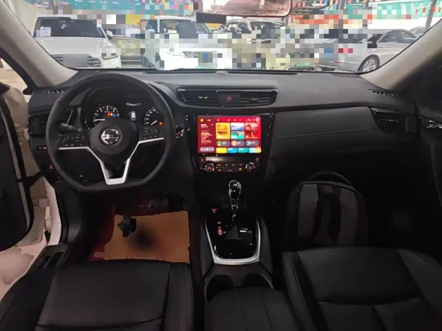 Nissan X-Trail — Фото автомобиля 5