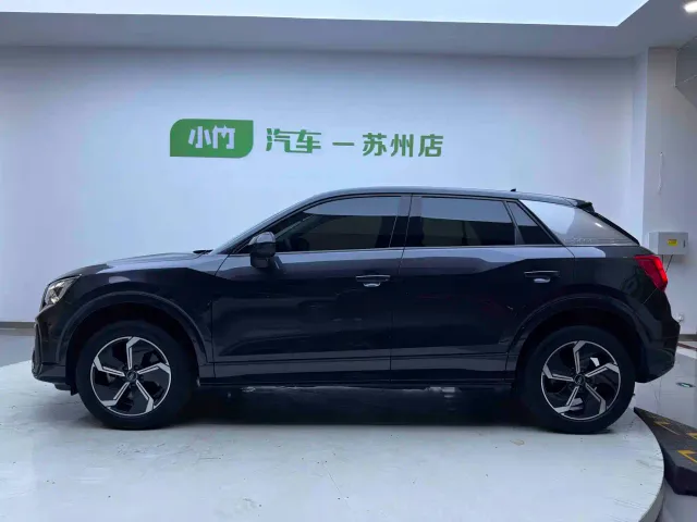 Audi Q2L e-tron — Фото автомобиля 8
