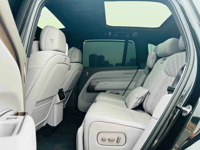 Li Auto L8 — Фото автомобиля 6