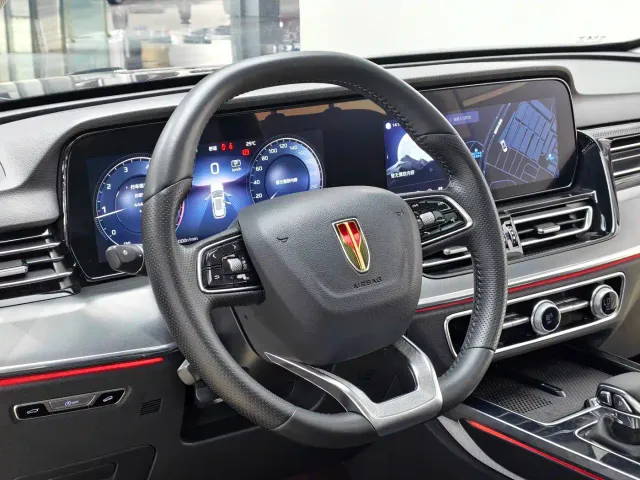 Hongqi HS5 — Фото автомобиля 11