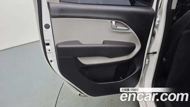 Kia RAY Новый Kia Ray Фургон — Фото автомобиля 25