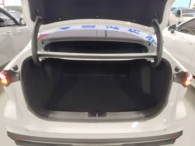 Geely Galaxy L6 — Фото автомобиля 18
