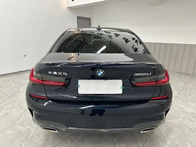 BMW 3 Series — Фото автомобиля 5