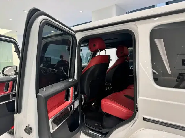 Mercedes-Benz G-Class — Фото автомобиля 11