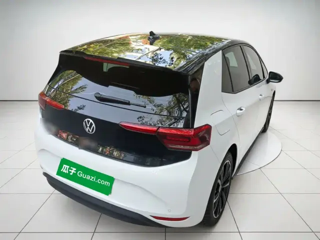Volkswagen ID.3 — Фото автомобиля 6