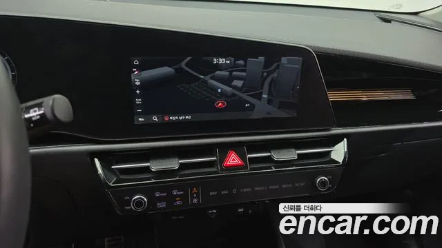 Kia Niro Niro (New) — Фото автомобиля 21