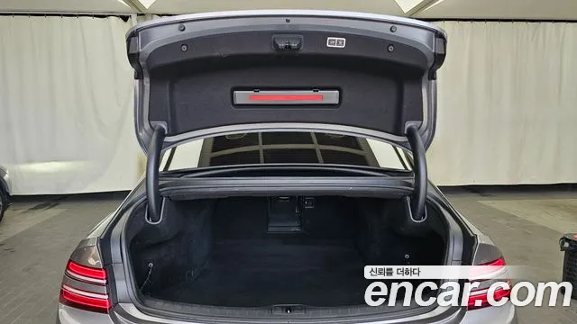 Genesis G80 Бензин 2.5 турбо AWD — Фото автомобиля 20