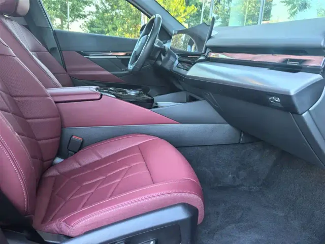 BMW i5 — Фото автомобиля 15