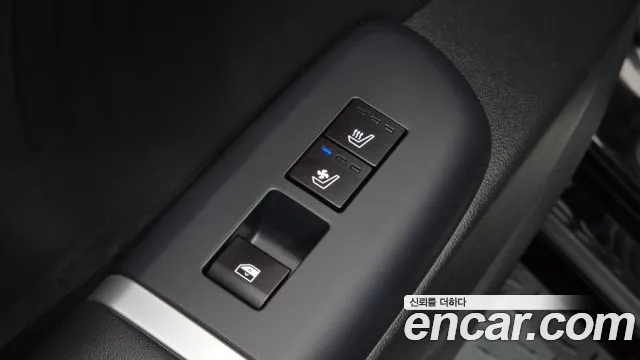 Hyundai Grandeur Grandeur (GN7) 3.5 Бензин 4WD — Фото автомобиля 23