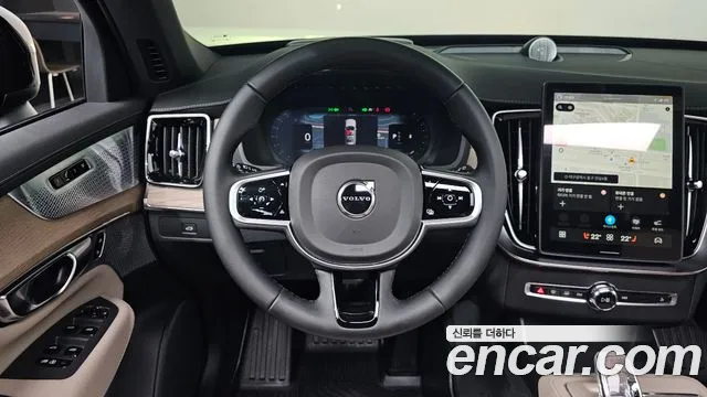 Volvo XC90 Generation 2 — Фото автомобиля 11