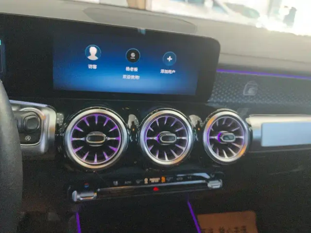 Mercedes-Benz GLB-Class — Фото автомобиля 13