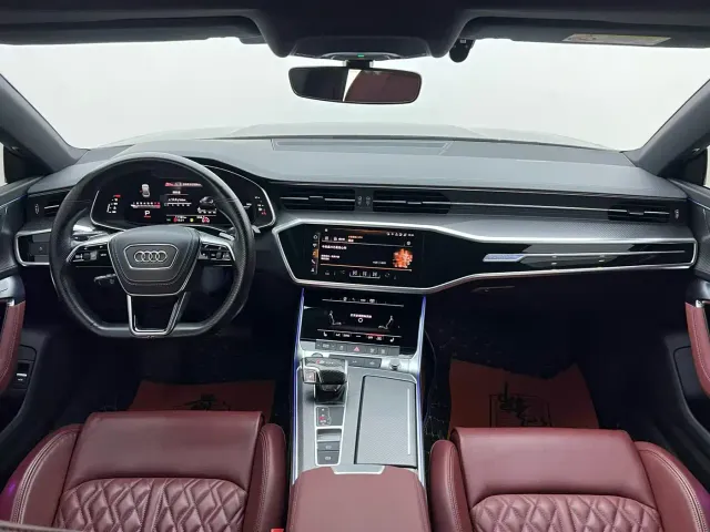 Audi A7L — Фото автомобиля 5