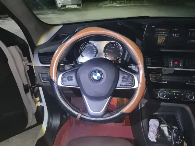 BMW X1 — Фото автомобиля 6