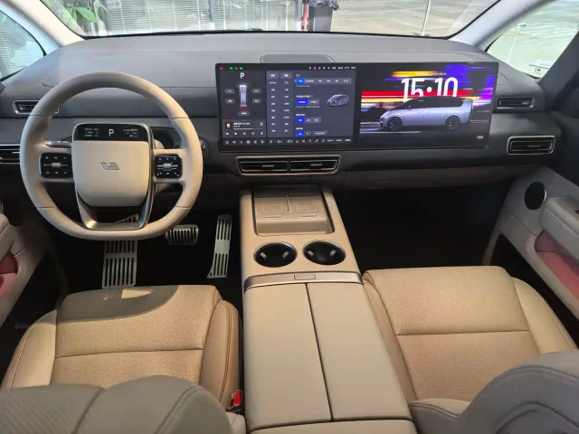 Li Auto MEGA — Фото автомобиля 6
