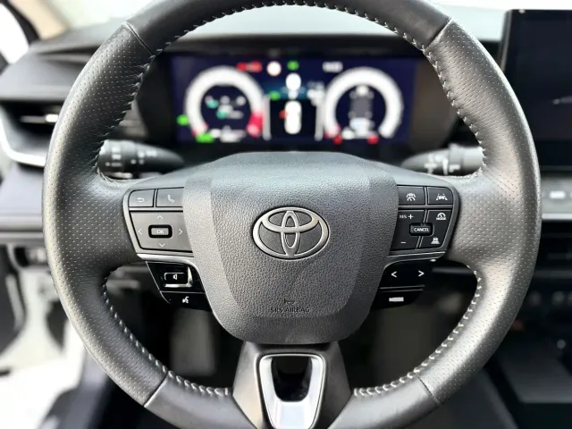 Toyota Camry — Фото автомобиля 7