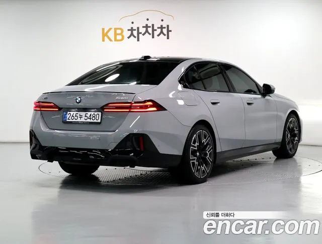 BMW 5-Series 5 серия (G60) 530i xDrive M Sport Pro Special Edition — Фото автомобиля 2
