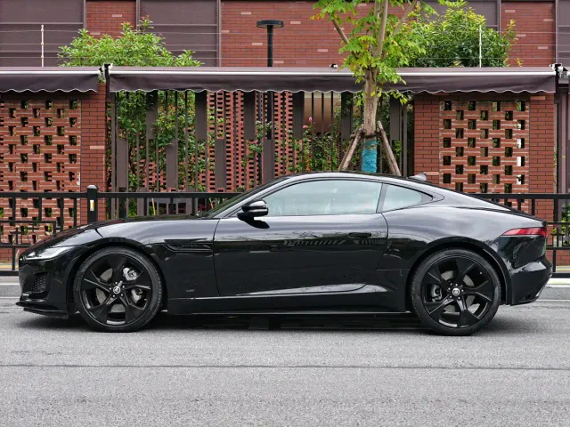 Jaguar F-Type — Фото автомобиля 3