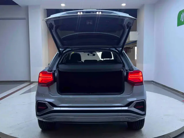 Audi Audi Q2L e-tron 2022 Q2L e-tron Pure Electric Intelligent — Фото автомобиля 18