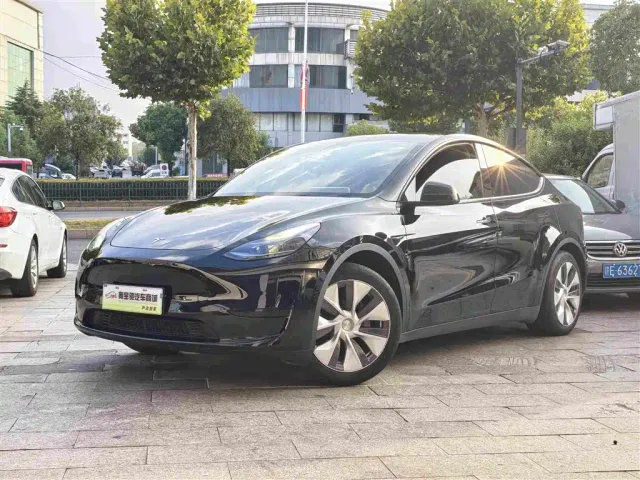 Фотография автомобиля — Tesla Model Y